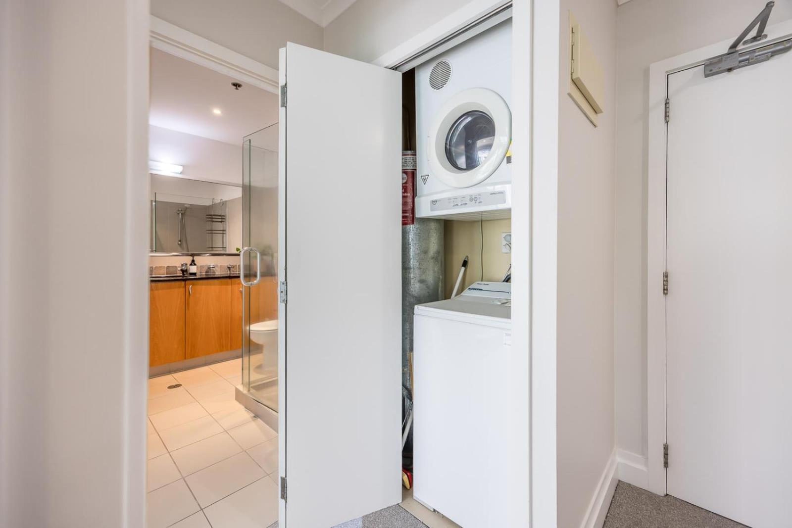 オークランドBeautiful Renovated 2 X Bdrm,Perfect Locationアパートメント エクステリア 写真