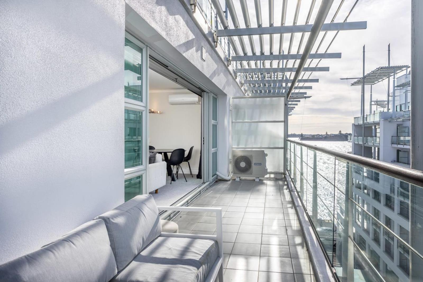 オークランドBeautiful Renovated 2 X Bdrm,Perfect Locationアパートメント エクステリア 写真