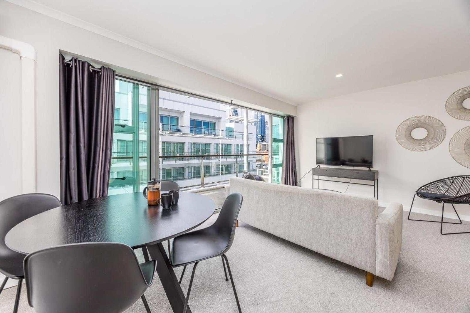 オークランドBeautiful Renovated 2 X Bdrm,Perfect Locationアパートメント エクステリア 写真