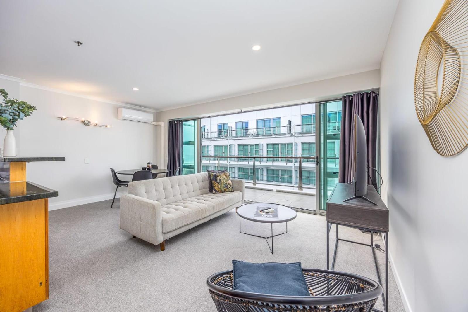 オークランドBeautiful Renovated 2 X Bdrm,Perfect Locationアパートメント エクステリア 写真